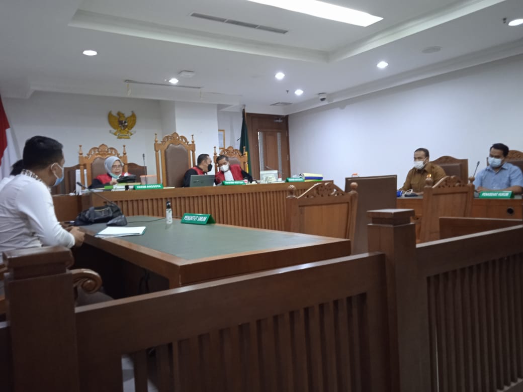 Eksepsi bapak Dr (c) M.M. Ardy Mbalembout