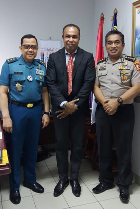 Bersama komandan Panglalan Armada Timur AL & dir PoAirud ...